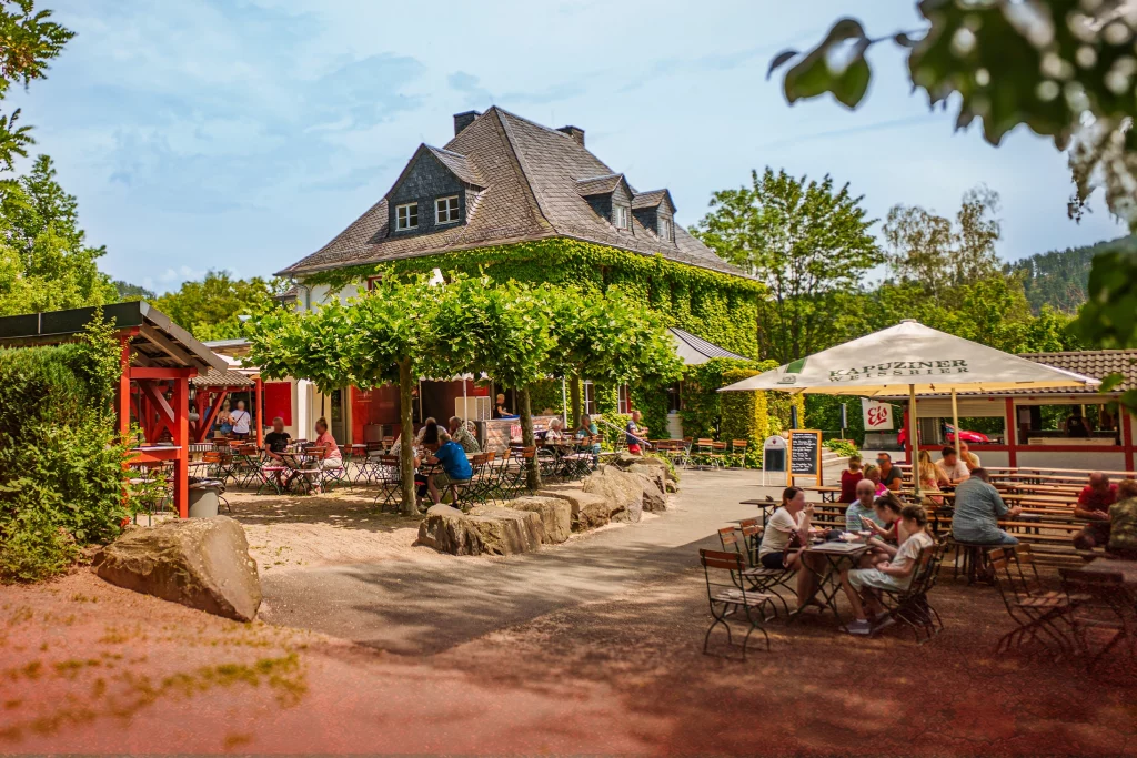 Biergarten und Eiscafé Linkenmühle am Hohenwarte Stausee